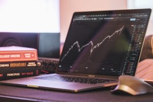 How to Evaluate an IPO: A Beginner’s Guide to Investing in Newly Listed Stocks
